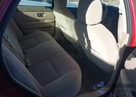 2000 Ford Taurus Sel z USA, uszkodzony, nr VIN 1FAFP56S0YA195217